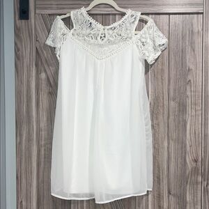 AS U WISH - Junior’s off-white Cold shoulder Lace Dress - Size S